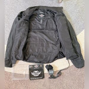 Harley-Davidson Men's Heated One-Touch Programmable Plug-In 12V Jacket Liner.